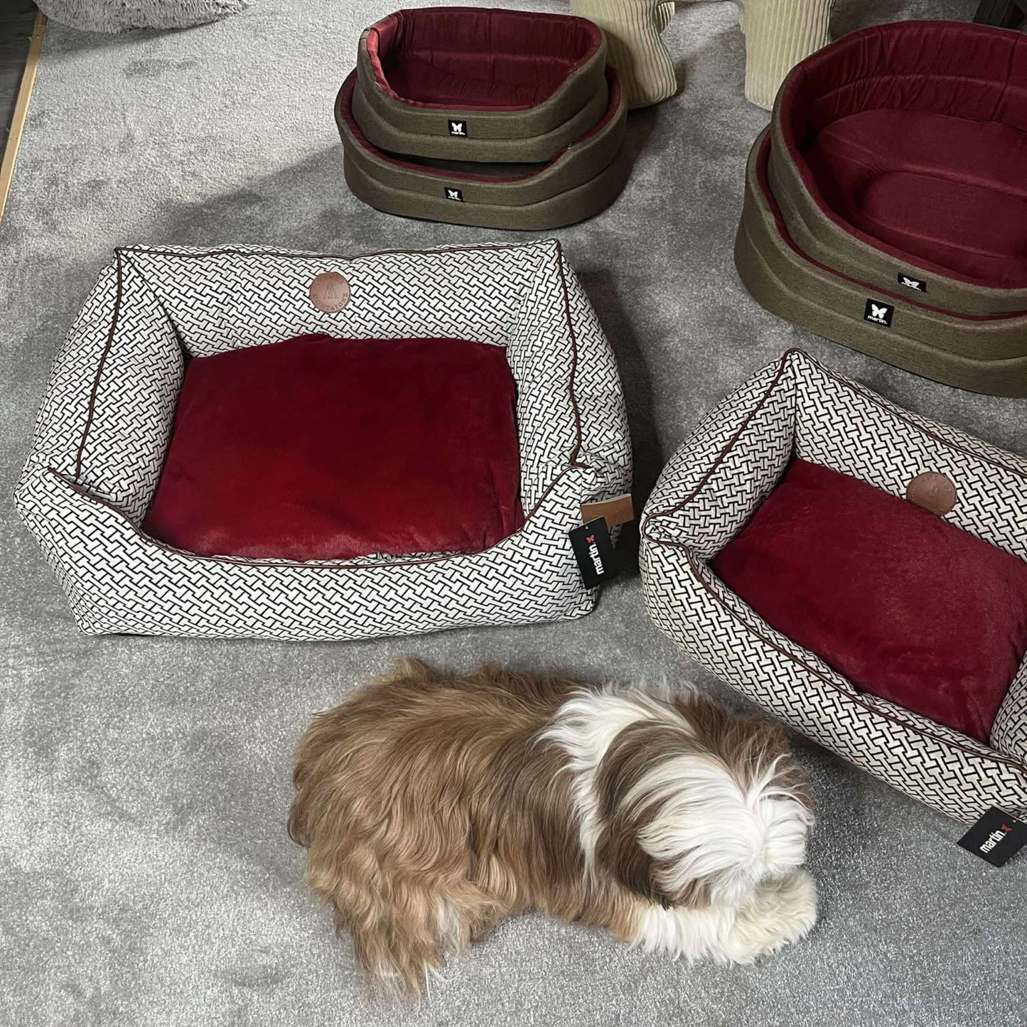 Panier avec coussin amovible Rouge - Collection Avenue Montaigne | Le Dressing du Chien