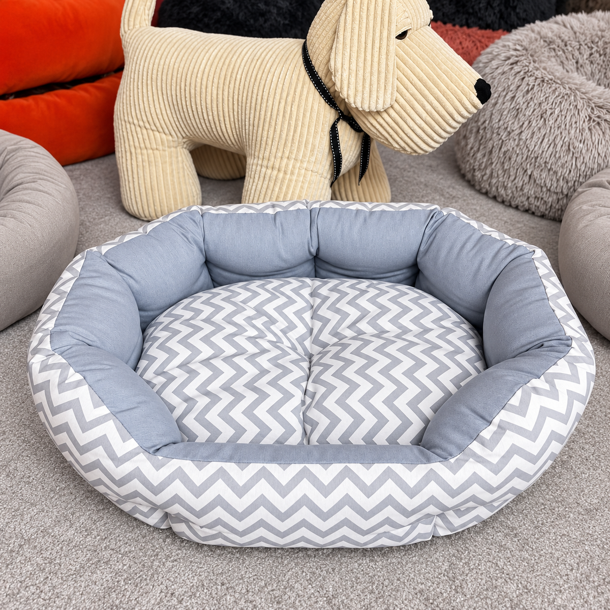 Panier pour chien Mathilde ovale - Motif zigzag gris - Coussin réversible | Le Dressing du Chien