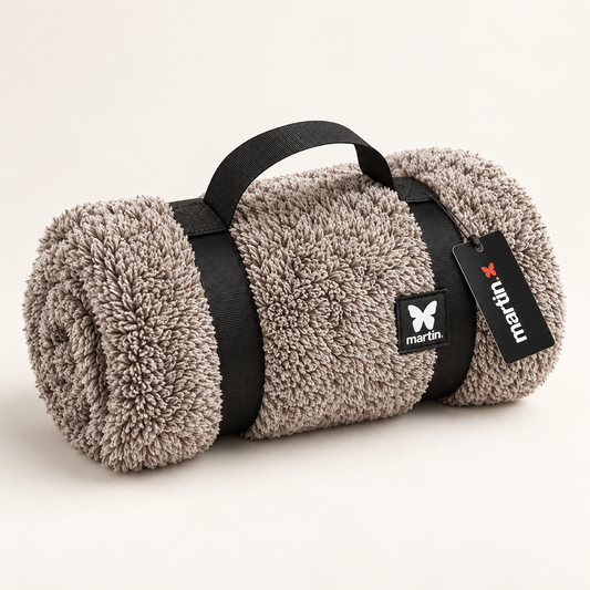 Plaid marron polaire de voyage Doudouzen Martin Sellier - Taille 100 | Confort & Chaleur pour chien | Le Dressing du Chien