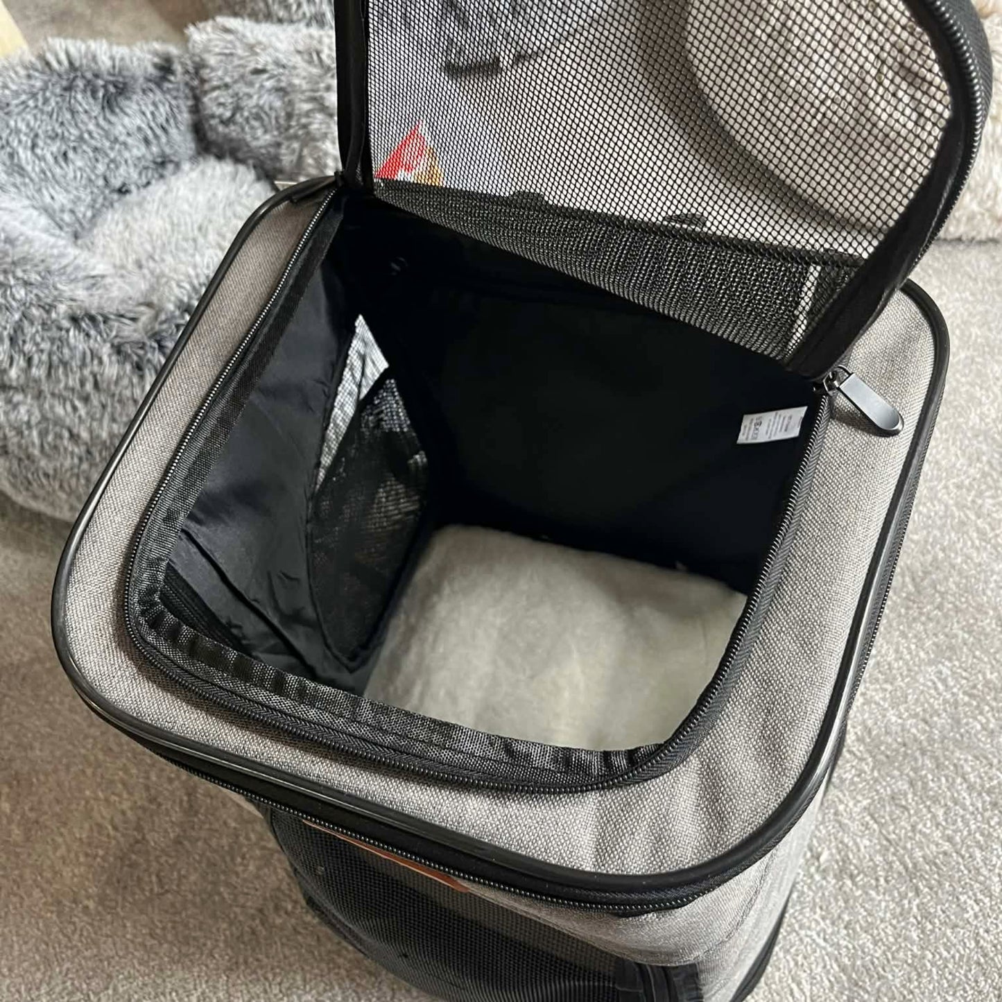 Sac à dos de transport Gris - Léger, confortable et ultra pratique | Le Dressing du Chien