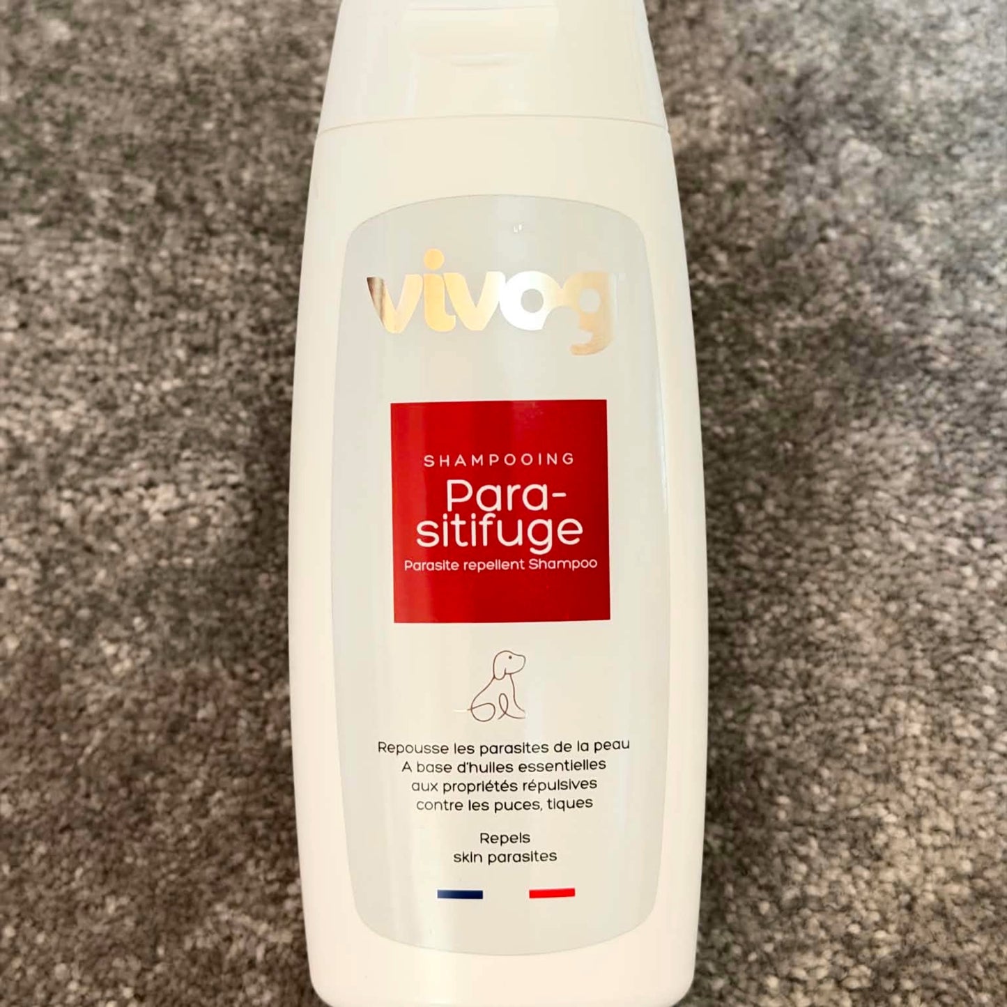 Shampoing Para-sitifuge (puces et tiques) aux huiles essentielles Vivog - Made in France | Le Dressing du Chien